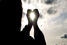 雨港繁华客场逼平，展现抗衡潜力